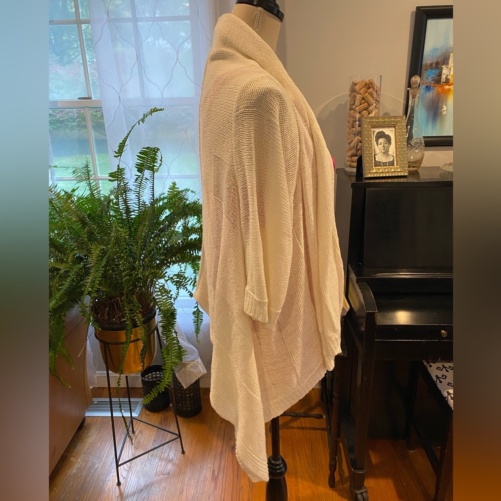 Brochu Walker Cream Cardigan, size medium